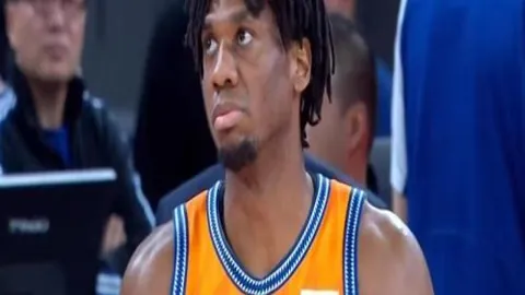 基輔教頭坦言無梅西時巴薩防線更強固