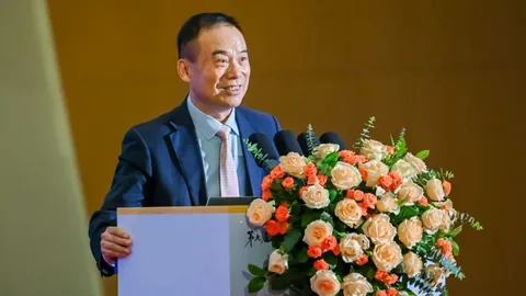 华硕电竞本发布，惊艳亮相